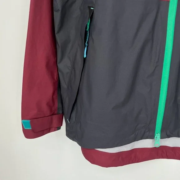 Trew Mens Size XS BeWild Rain Jacket Waterproof‎ Zip Up Hooded Vented Packable